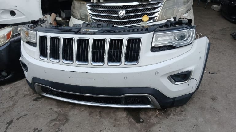 Nose cut Jeep Grand Cherokee WK2 EXA EXF EXF; EXN EXL ERB ERB; ERC ERH EZH ESG used in Sharjah — photo 2