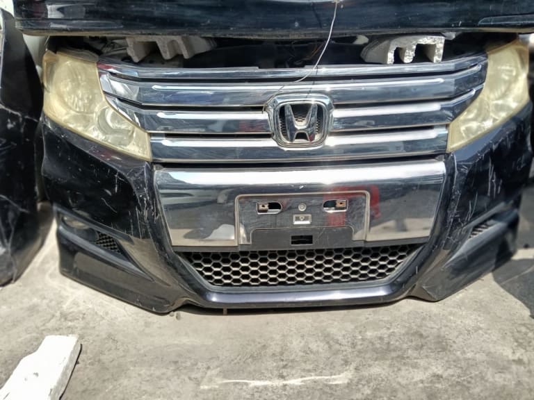 Bumper + Grille + Headlights Honda Stepwgn RK1 RK2 RK3 RK4 RK5 RK6 RK7 R20A used in Sharjah