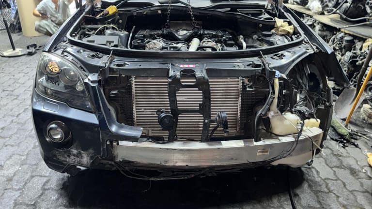 Engine Mercedes-Benz M-Class W164 OM 642 DE 30 LA LR LS 642.820 used in Sharjah