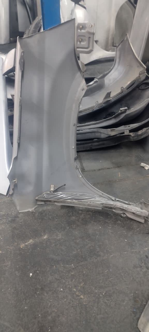Fender Nissan X-Trail DNT31 NT31 T31 TNT31 QR20DE QR25DE MR20DE used in Sharjah — photo 5