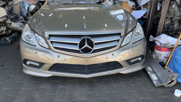 Engine Mercedes-Benz 207336 207347 207356 207359 207361 207436 212072 212073 212074 212075 212077 A207 C207 M 272 DE 35 E 272.988 W207 used in Sharjah