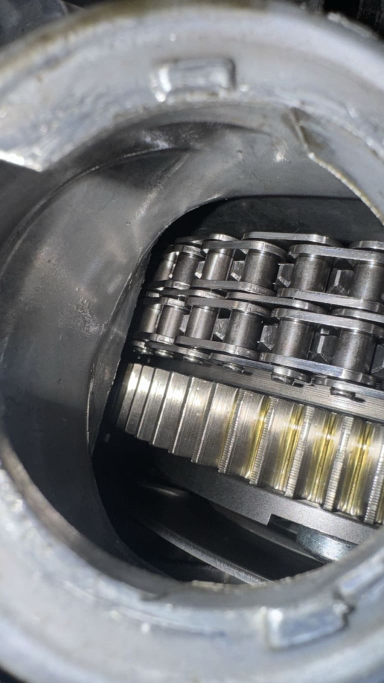 Engine Mercedes-Benz 207336 207347 207356 207359 207361 207436 212072 212073 212074 212075 212077 A207 C207 M 272 DE 35 E 272.988 W207 used in Sharjah — photo 6