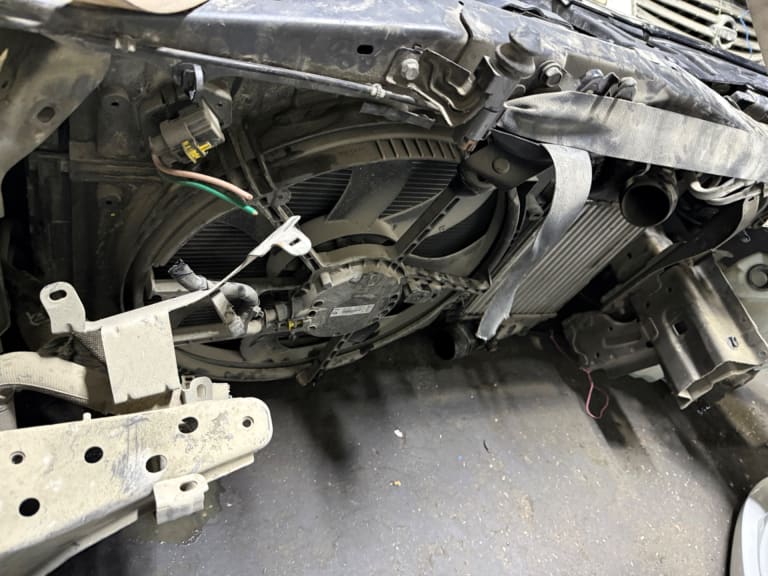 Nose cut Nissan Qashqai J11 H5FT HR12DDT HR13DDT HR16DE HRA2 K9K KR15DDT M9R MR16DDT MR20DD MR20DE R9M R9N used in Sharjah — photo 6