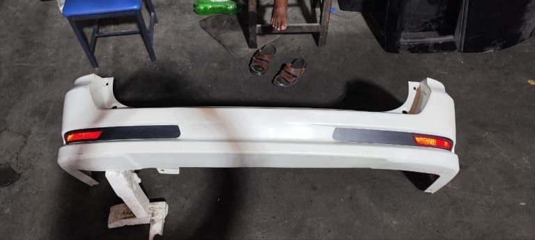 Bumper Nissan Wingroad JY12 NY12 Y12 MR18DE HR15DE used in Sharjah