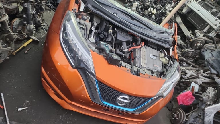 Nose cut + Hood + Fender Nissan Note E12 HE12 NE12 SNE12 HR12DE HR12DDR HR16DE used in Sharjah — photo 2