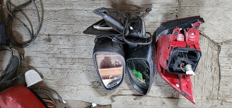 Tail lights + Mirror Volkswagen Passat 362 365 3CCAX 3CCCZF CAX CCZ CAXA CDGA CTHD CKMA CAYC CDAA CBAB CFFB CLLA CFGB CFGC CCZB BWS used in Sharjah — photo 3