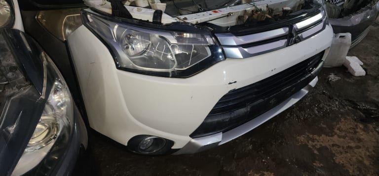 Nose cut Mitsubishi Outlander used in Sharjah — photo 7