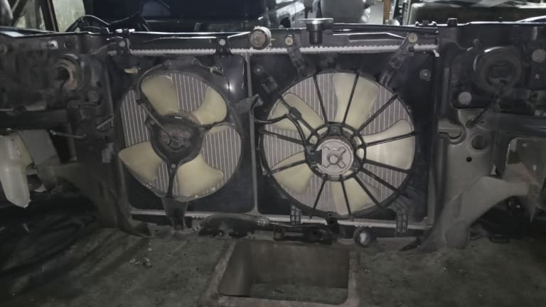 Nose cut Honda Civic used in Sharjah — photo 10