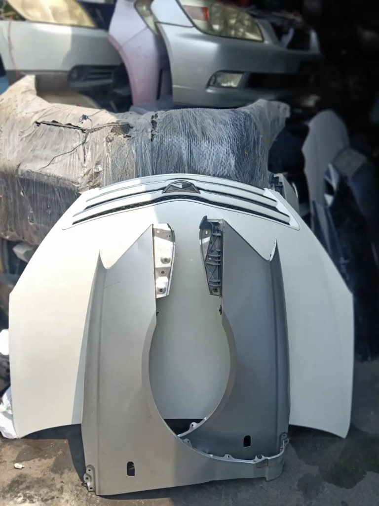 Hood + Fender Toyota Allion