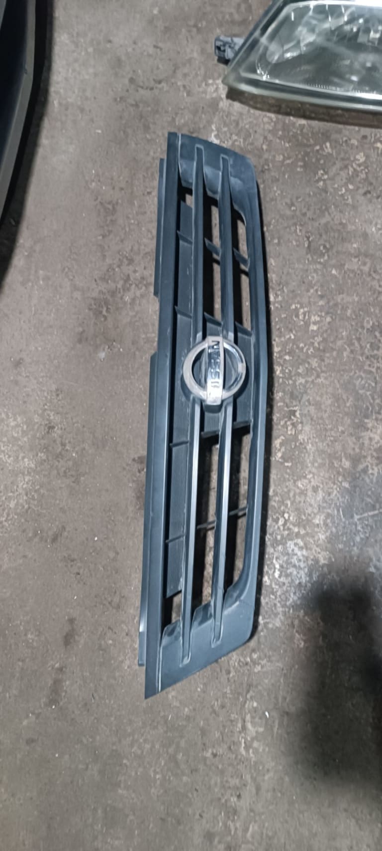 Headlights + Grille Nissan used in Sharjah — photo 7