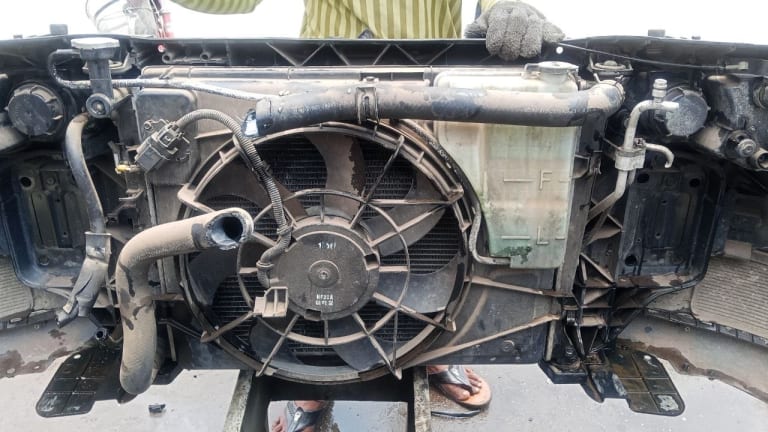 Nose cut Kia Cerato used in Sharjah — photo 8