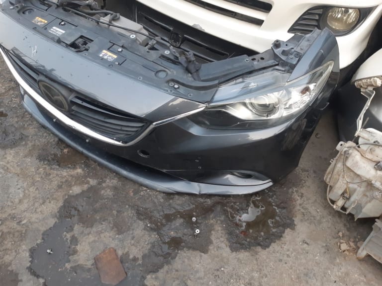 Nose cut Mazda Atenza used in Sharjah — photo 2