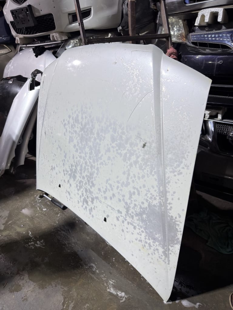 Hood Toyota Premio used in Sharjah