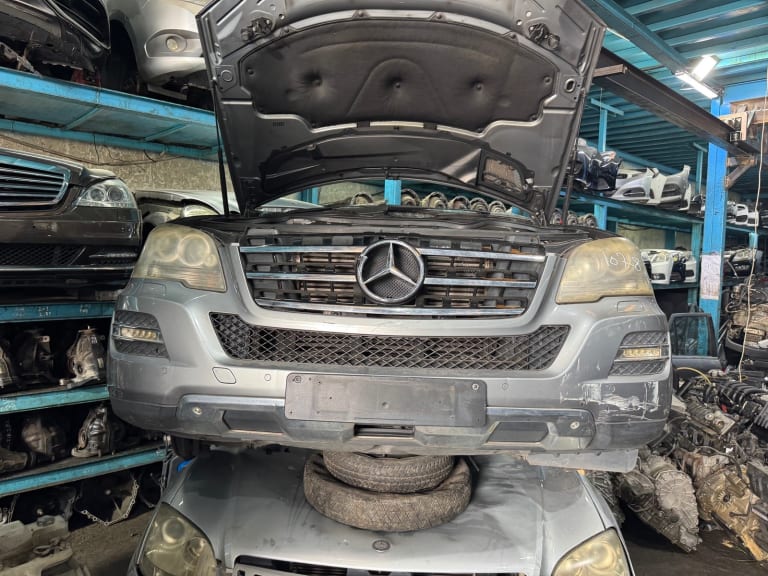 Engine + AT Mercedes-Benz 642.820 used in Sharjah