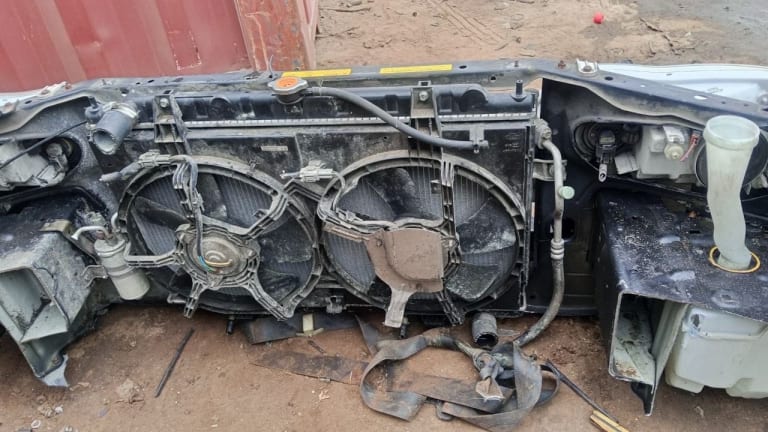 Nose cut Nissan Maxima used in Sharjah — photo 8