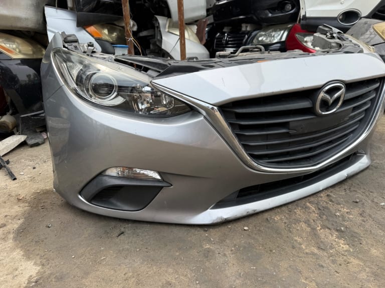 Nose cut Mazda used in Sharjah