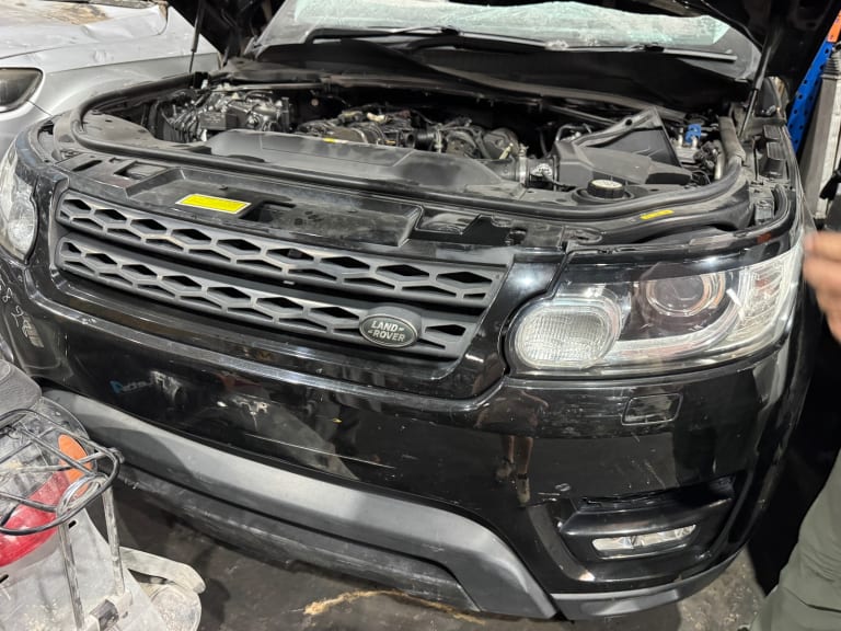 Engine + AT Land Rover Range Rover 306DTC used in Sharjah — photo 2