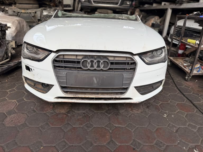 Engine + AT Audi A4 used in Sharjah