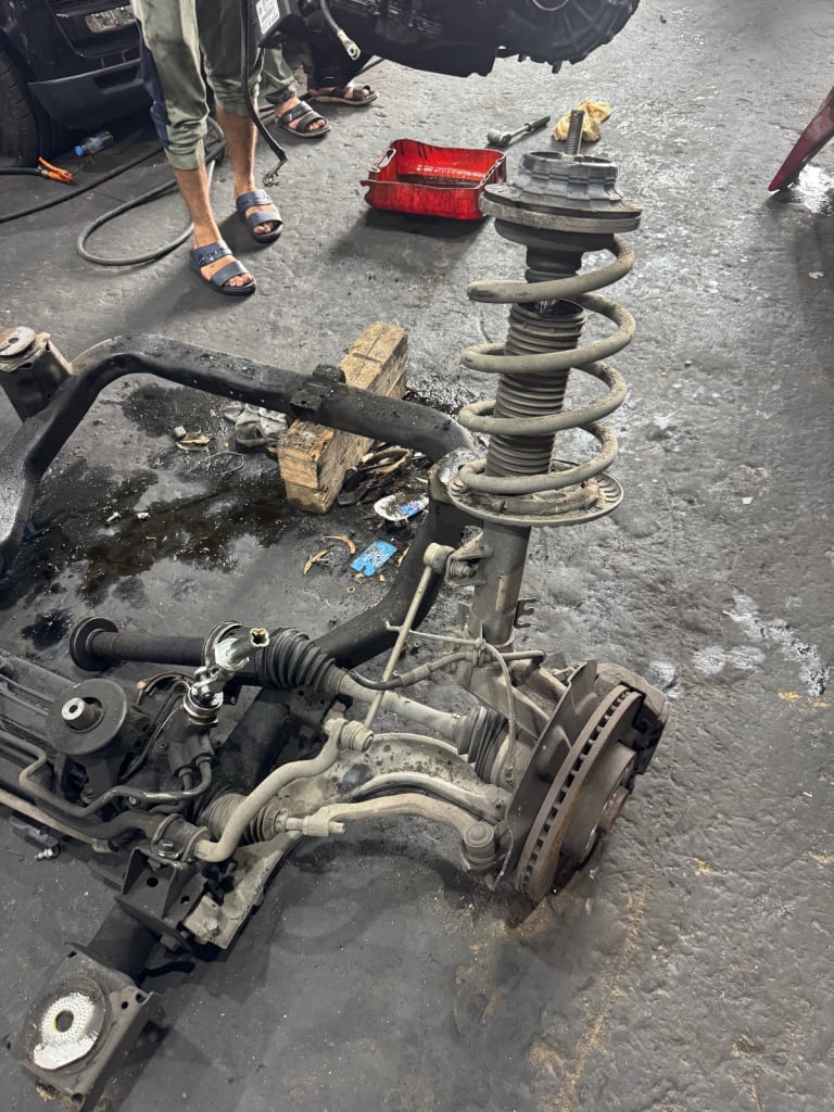 Suspension + Driveshaft Volkswagen Transporter BPC used in Sharjah — photo 6