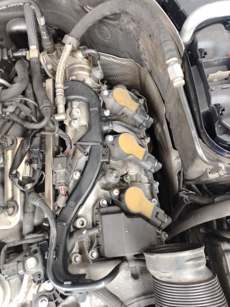 Engine Mercedes-Benz C-Class 272.947 W204 used in Sharjah — photo 2