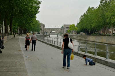 Doornik, walk along the river with view on the Pont des Trous (Bridge of Holes)