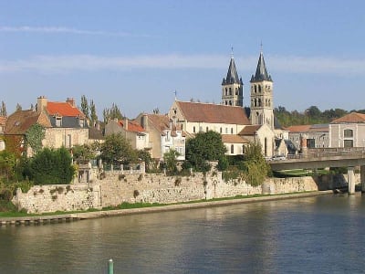 Melun, ile St Etienne Melun, ile St Etienne