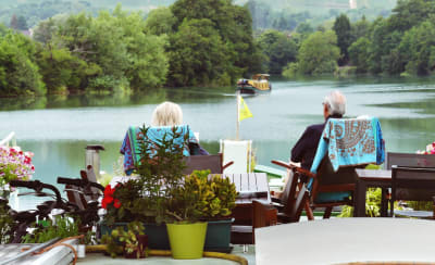 Approche de l'écluse de Mont-Saint-Père