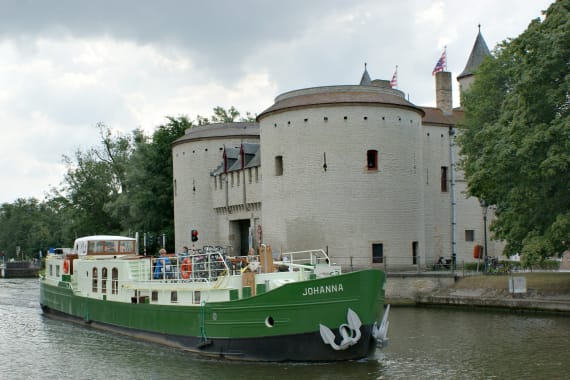 Barge Johanna sur le canal Gand-Bruges-Ostende