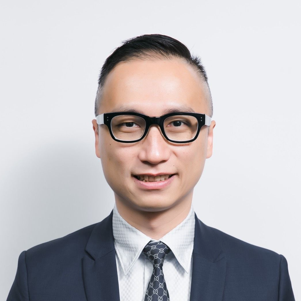 邱亮士