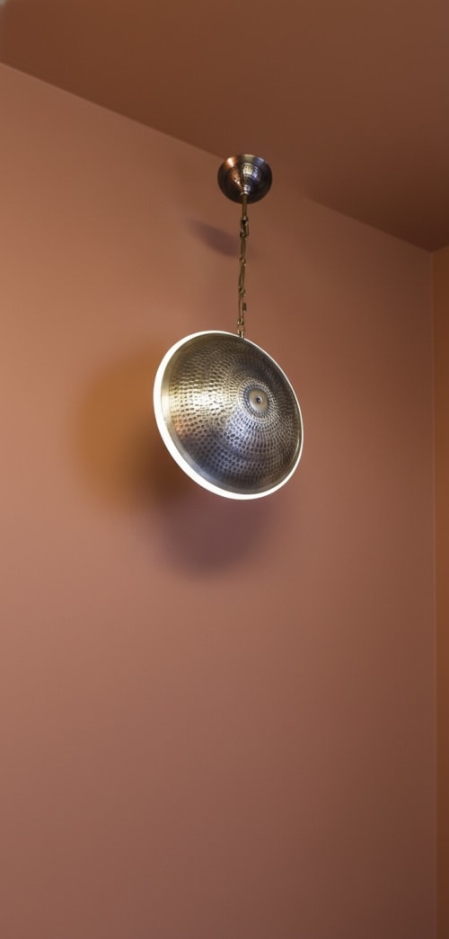 Hammered Disc Pendant – Hand-Beaten Halo Light
