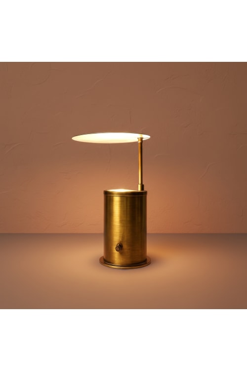 Minimal Antique Brass Table Lamp – Premium Decorative Lighting