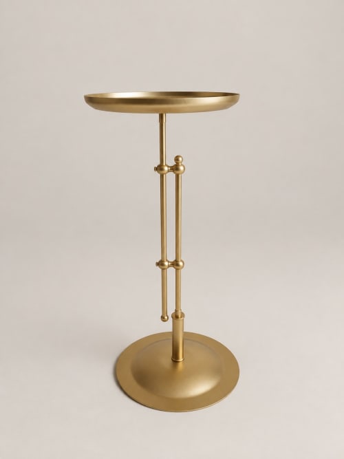 Gold Adjustable Side Table – Round Tray Top Metal Drinks Table Ø32 × 65-80 cm
