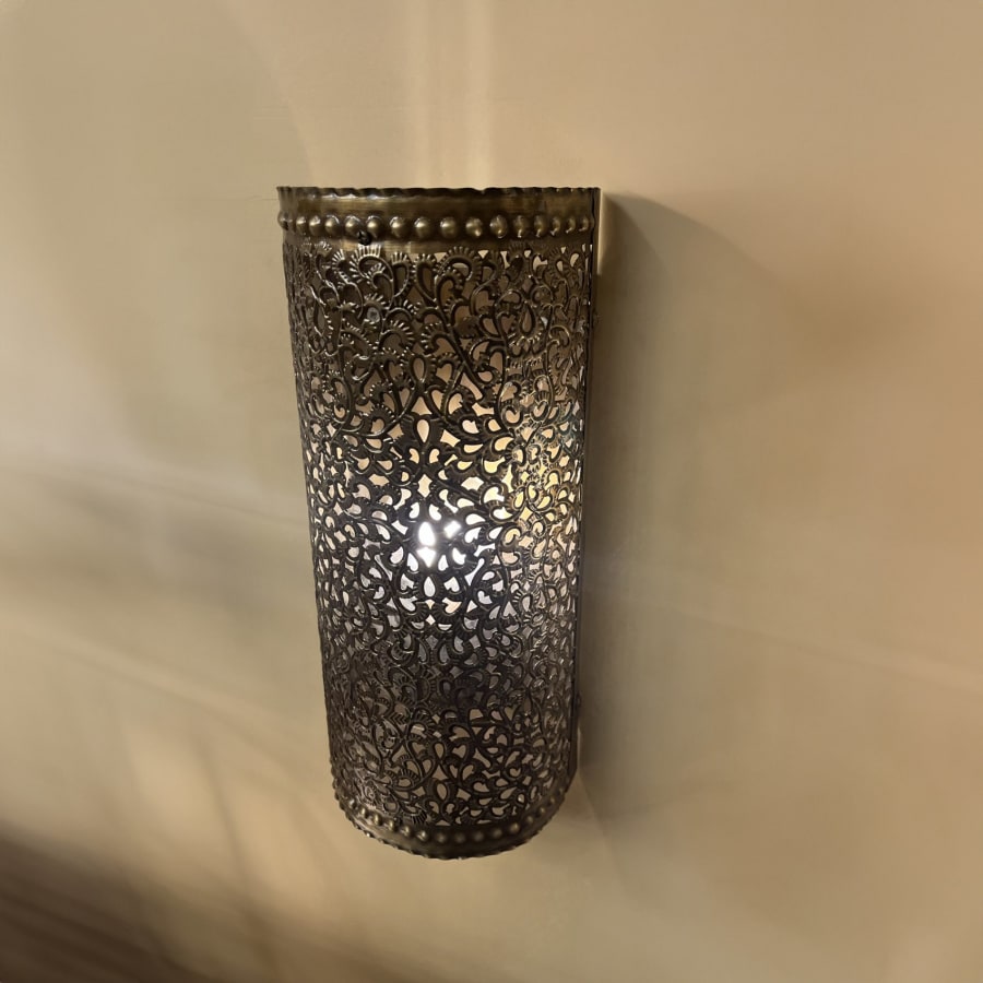 Moroc Pattern Wall Sconce – Embossed Lace Piercing, Curved Half-Cylinder