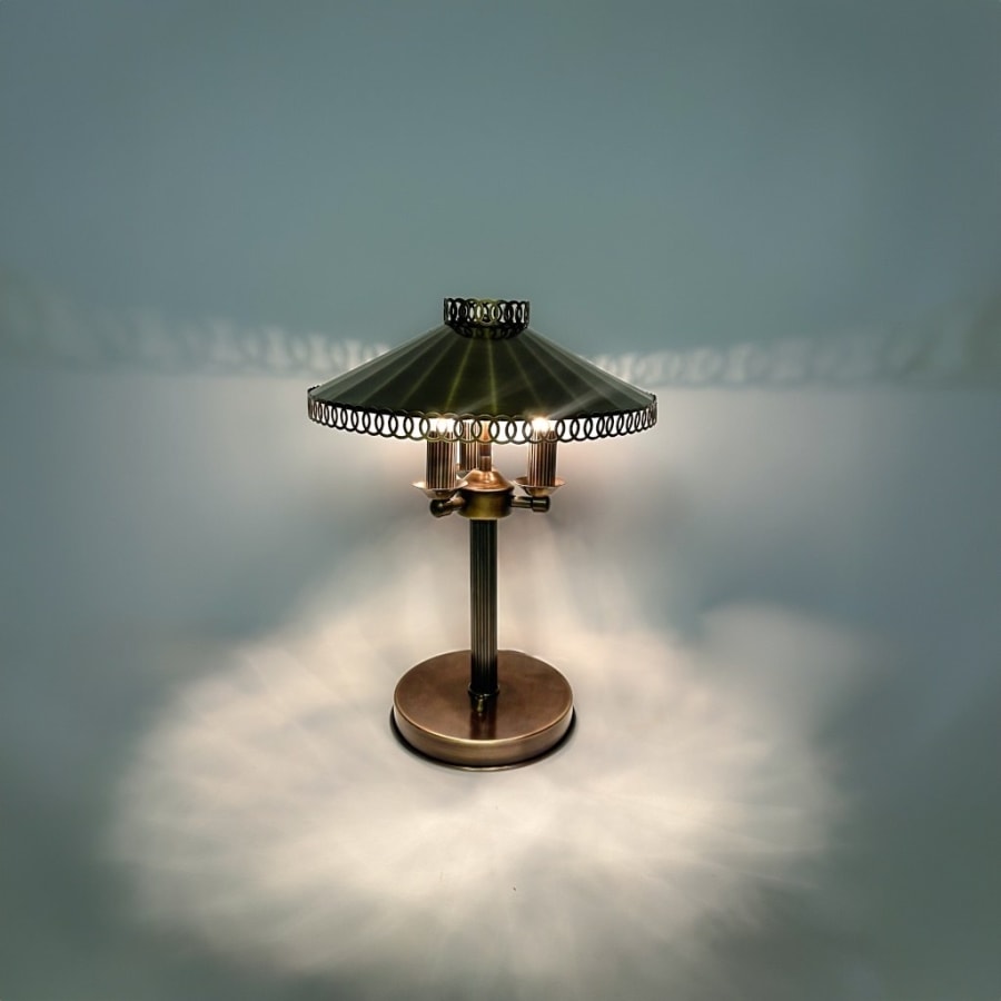 Vintage Halo Mirror-Lined Table Lamp
