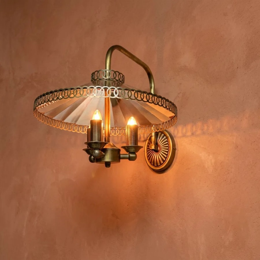 Vintage Halo Mirror-Lined Wall Sconce