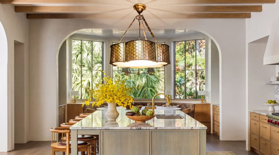 Scaled Brass Drum Chandelier – Opal Glass Modern Pendant Ø45 cm