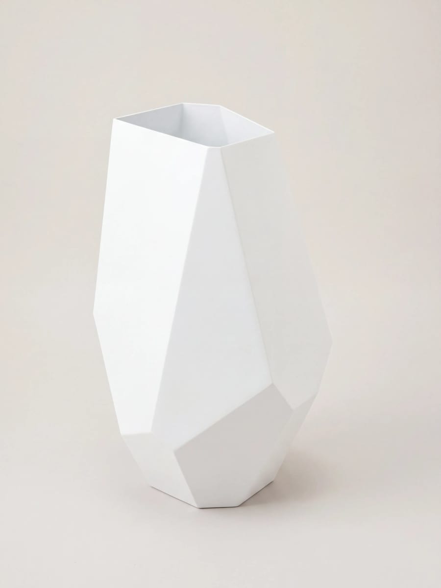 Meteor Planter – Faceted Geometric Metal Outdoor Planter · Matte White