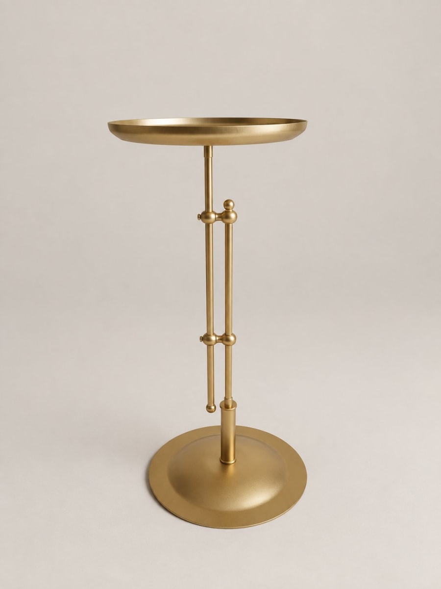Gold Ayarlanabilir Yan Sehpa – Yuvarlak Tablalı Metal Servis Sehpası Ø32 × 65-80 cm