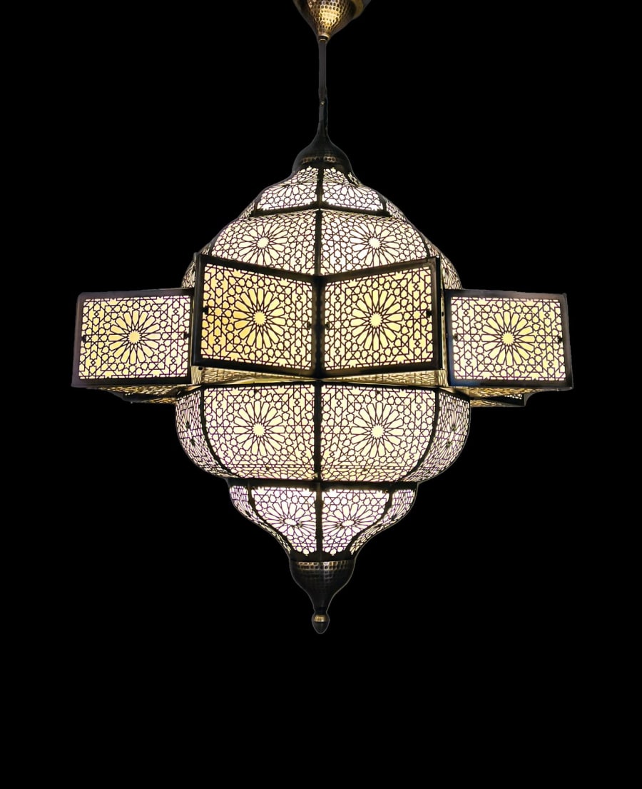 Mashrabiya Panel Star Chandelier – Opal Glass Moroccan Light Ø60 × 120 cm