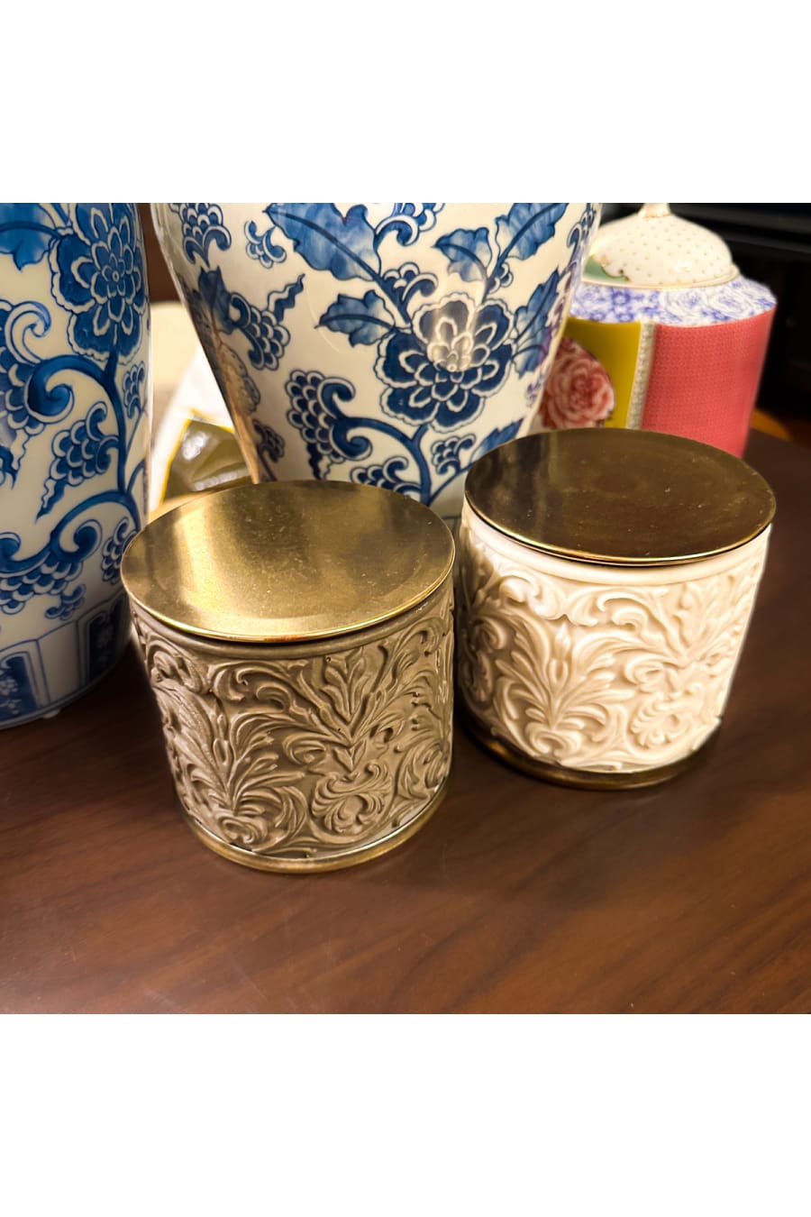 Stone-Look Decorative Candle Holder – Antique Brass Lid