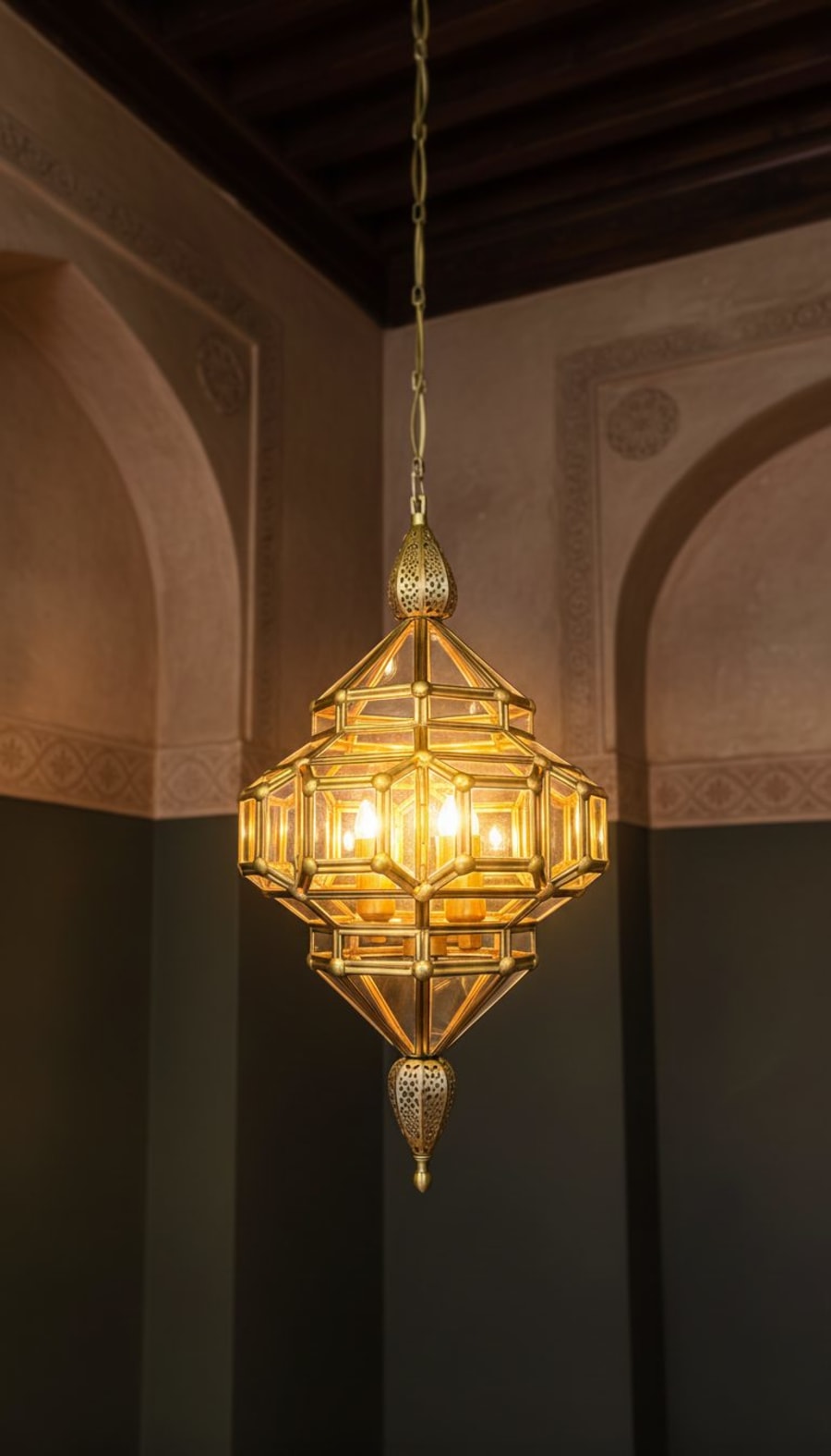 Faceted Glass Diamond Lantern – Brass Cage Moroccan Pendant Ø40 cm