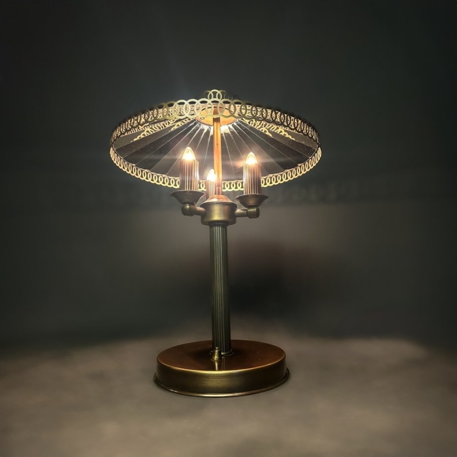 Vintage Halo Mirror-Lined Table Lamp