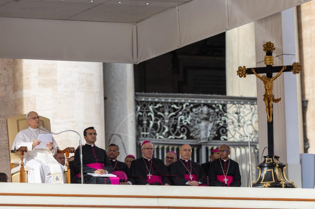 Pope Leo XIV delivers his catechesis during the first general audience after surgery to remove a cancerous nodule in his lung. He was greeted by a long applause upon arriving in St. Peter’s Square on Oct. 21, 2026. | Credit: Daniel Ibañez/EWTN News