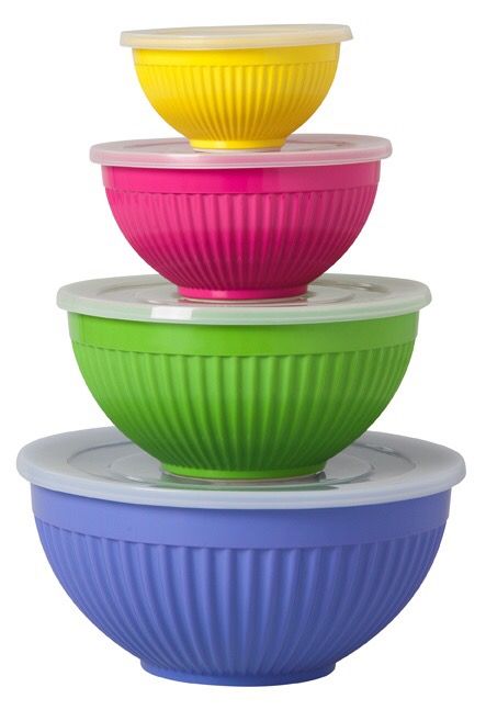 Multicolor Plastic Mixing Bowl Set with Lids