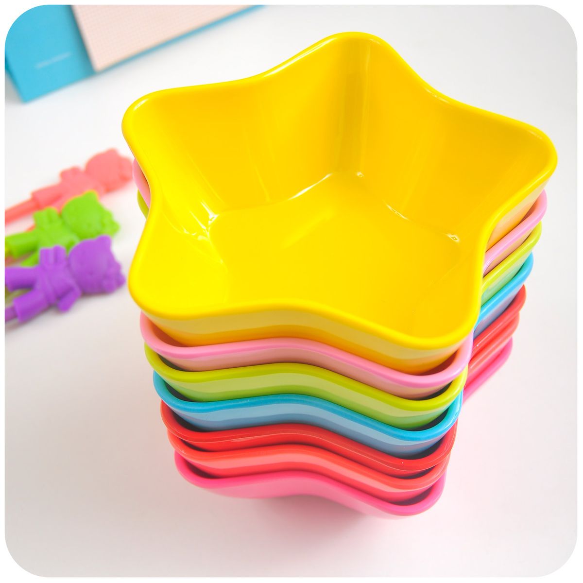 Colorful Star Shaped Plastic Serving Bowls Set