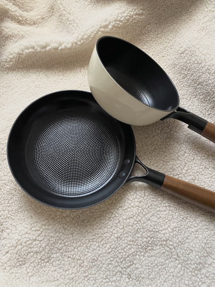 Non-stick Cookware Set with Wooden Handles