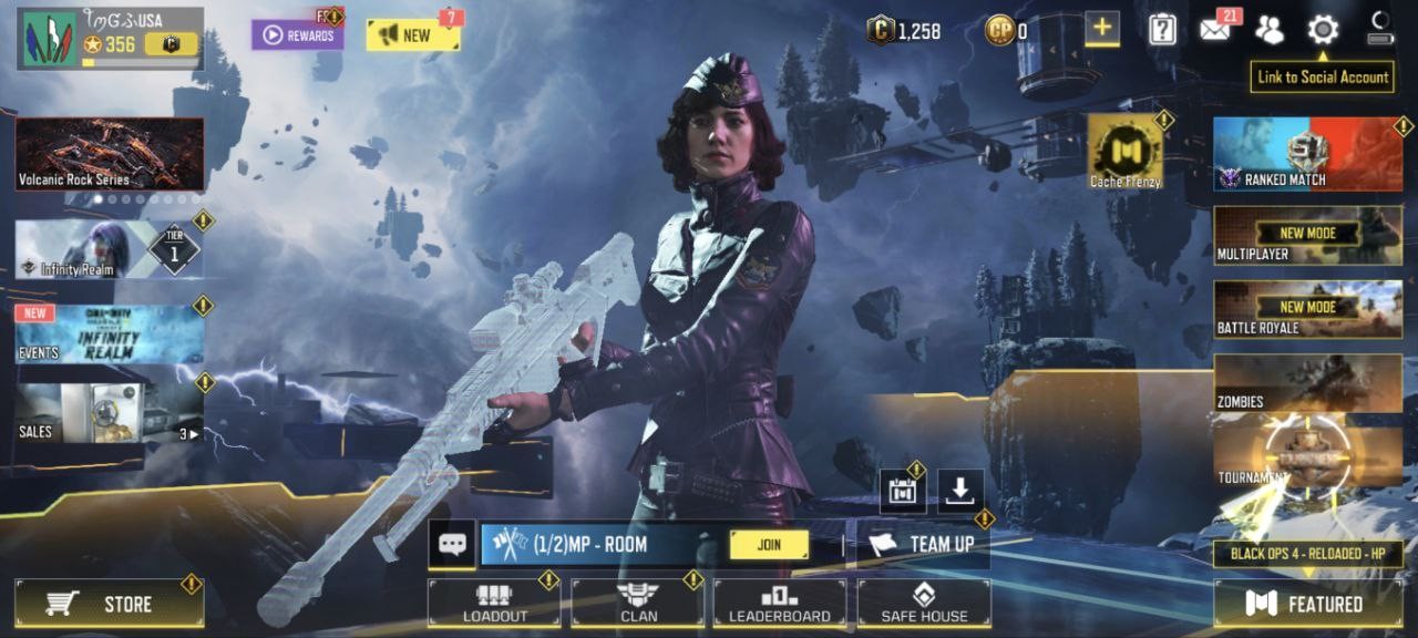 4 Legend Guns, 188 Epic Guns, 102 Skins, 30 Emotes, 13 Diamond Guns (IOS/Android)