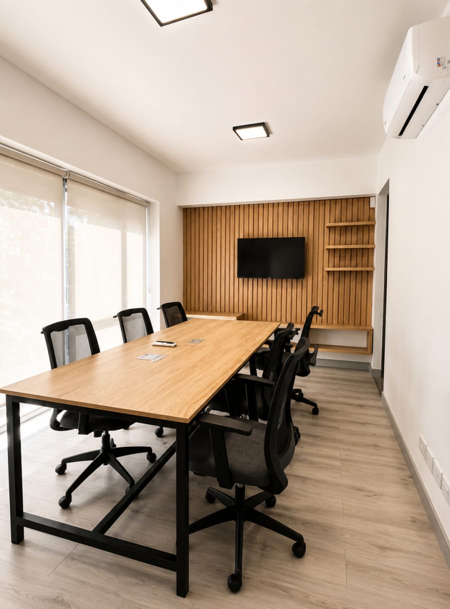 Oficina Alpha de Rocket Room para 6 personas