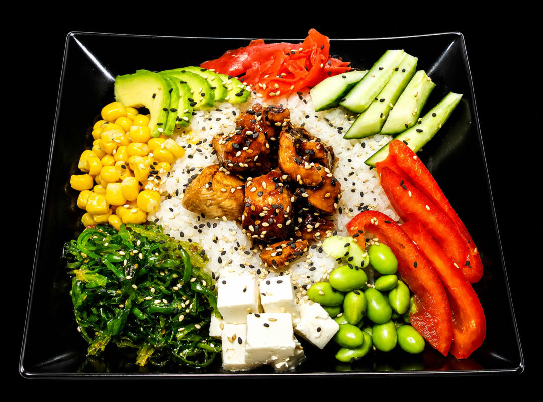 Hähnchen Poke Bowl  sushi in saarlouis