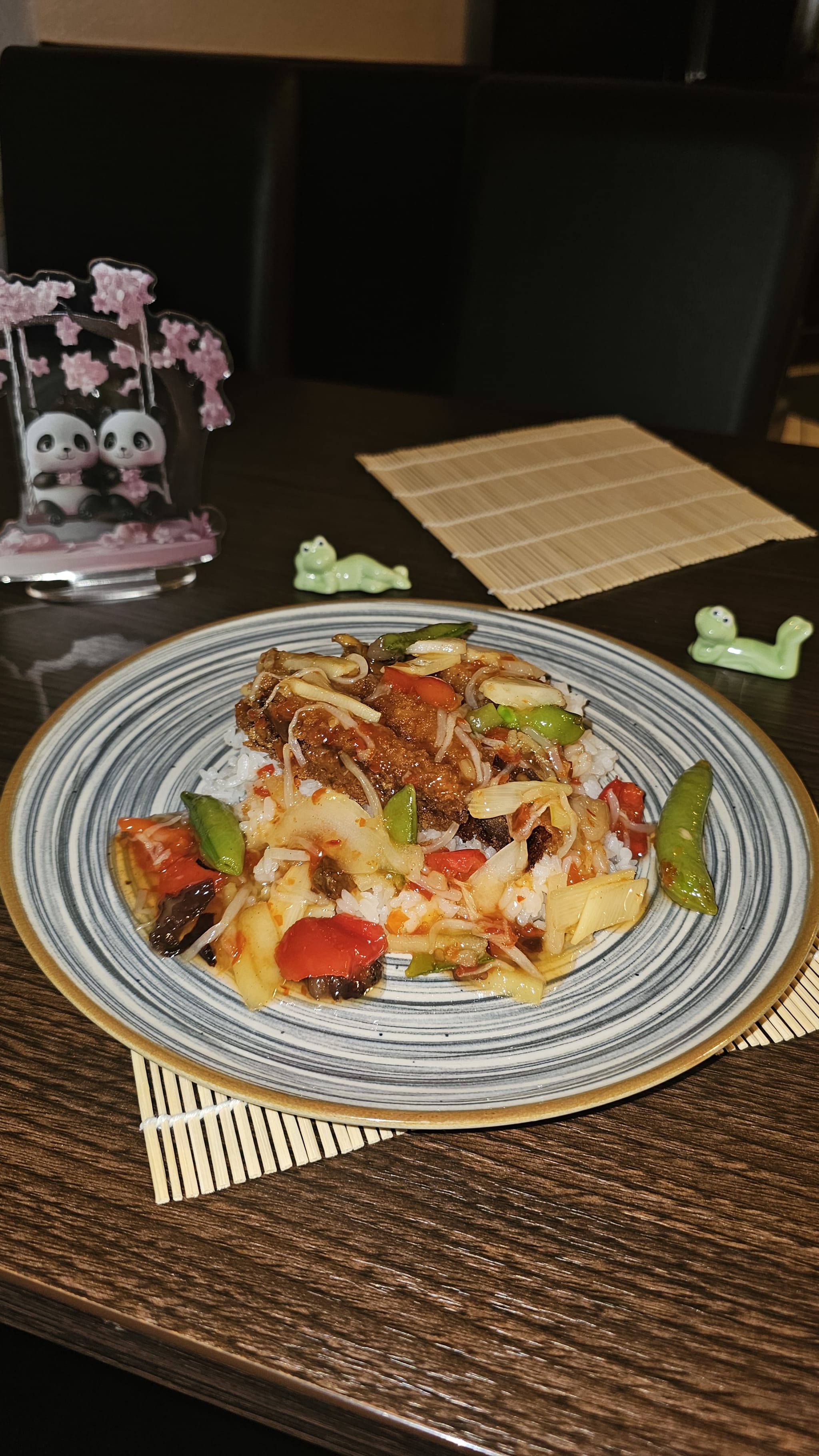 Knusprige Hänchen mit Süß Sauer Sauce  sushi in saarlouis